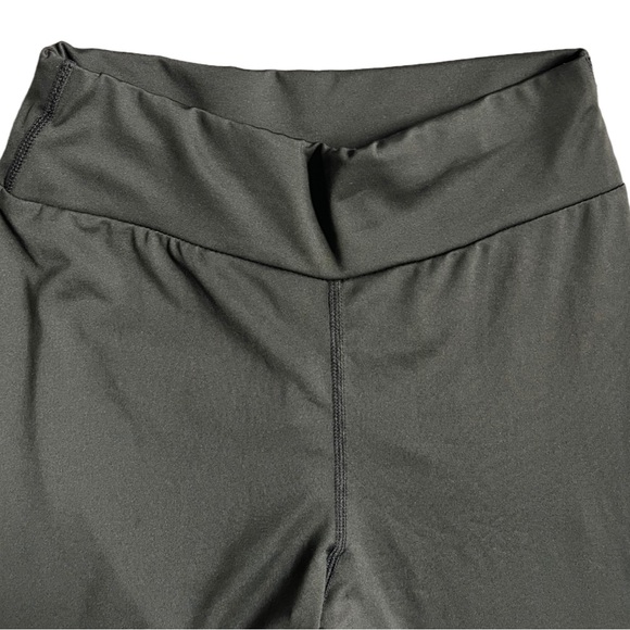 LOVER’S LANE BLACK MID RISE LEGGINGS WITH RUCHED BACK AND LOGO SIZE SMALL - Picture 6 of 10